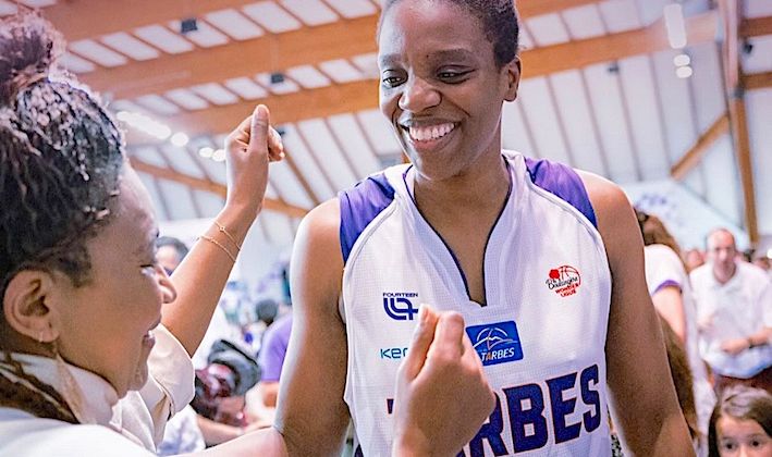 BALLE ORANGE - Tarbes surprend Basket Landes. L’Élan vers les playoffs